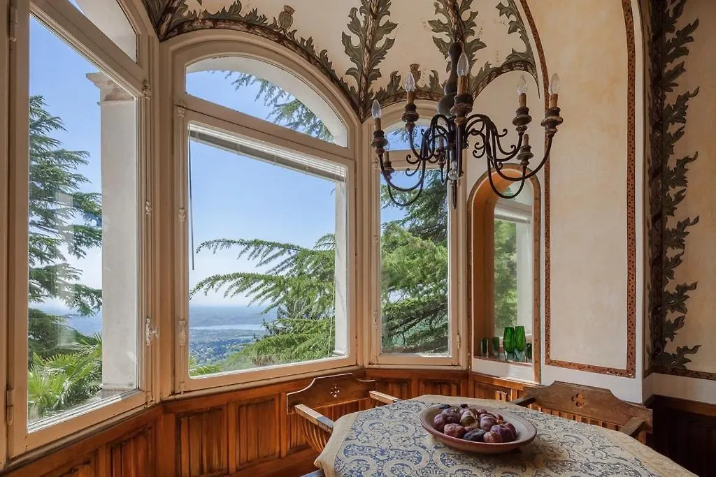 Il Parco E Gli Affreschi Apartment Varese Italy