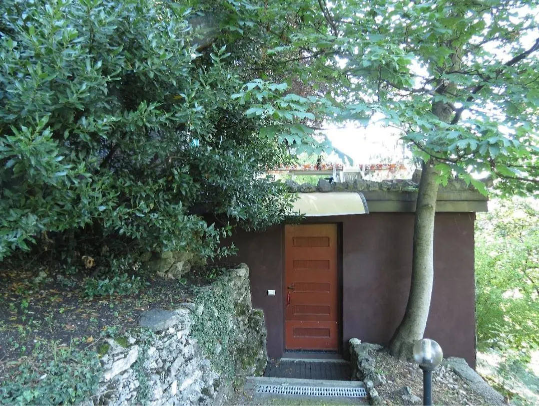 Il Parco E Gli Affreschi Apartment Varese