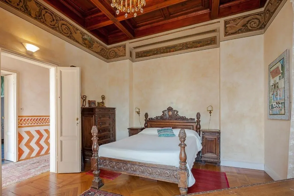 Il Parco E Gli Affreschi Apartment Varese Italy